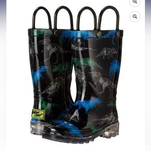 Western Chief Kids Dinosaur Light Up Rainboot | Size 13 | Black | Blue | Green |